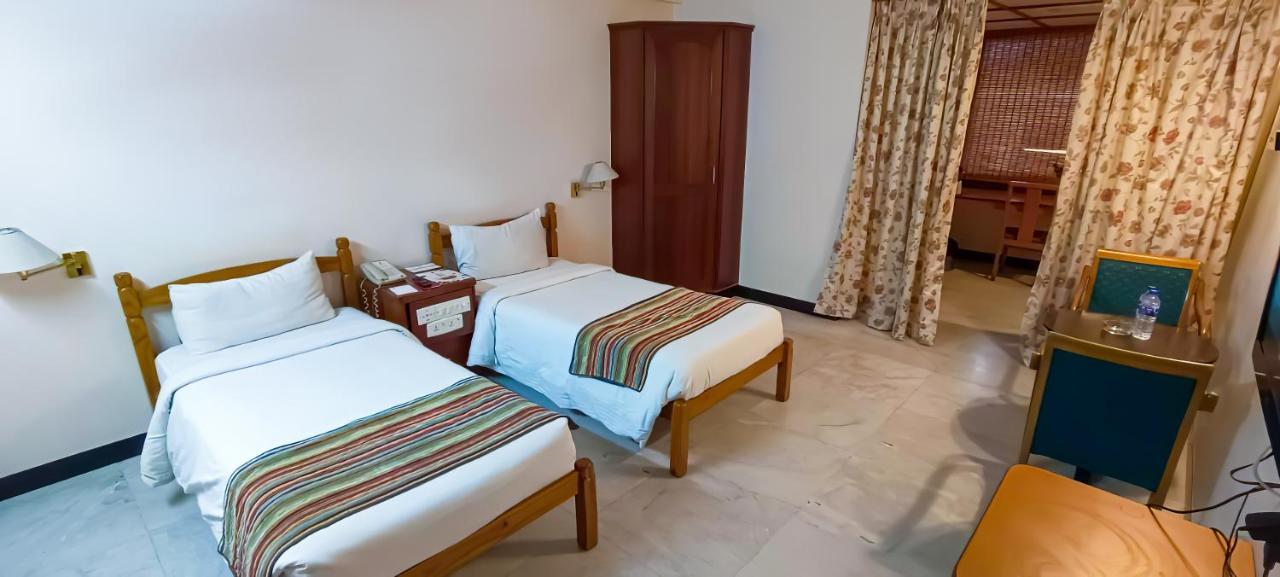 Sivakāsi Bell Hotel מראה חיצוני תמונה